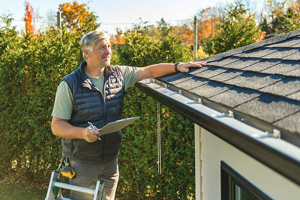 Professional Roofing technician working in Independence, OH